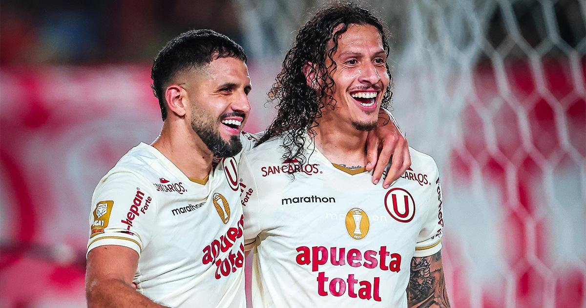 Universitario arrasó con UTC y se mantiene firme en la cima del Apertura
