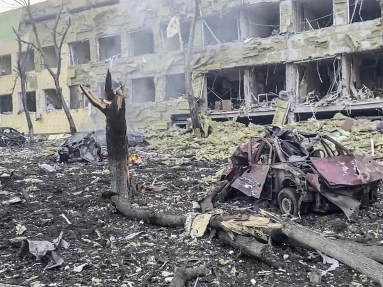 Bombardeo ruso en Ucrania deja tres muertos y varios heridos