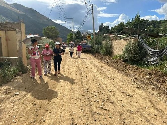 Detectan irregularidades en la ejecución de obra vial en Conchamarca