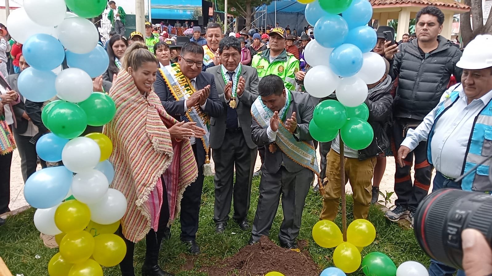 Congresista Rosselli Amuruz amadrina inicio de obras en San Miguel de Cauri