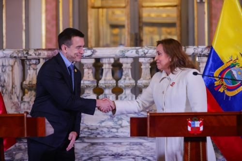 Congreso autoriza a Dina Boluarte para asistir a toma de mando de Daniel Noboa en Ecuador