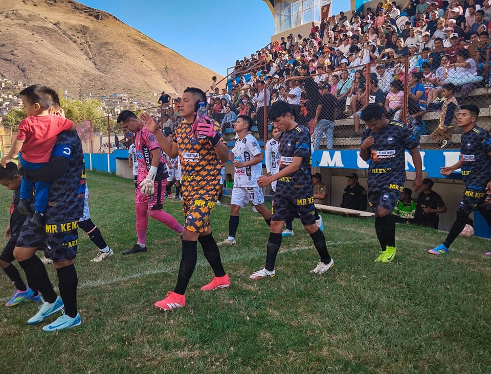 Municipal de Chacos y Sport Sigma lideran la etapa provincial de la Copa Perú en Ambo