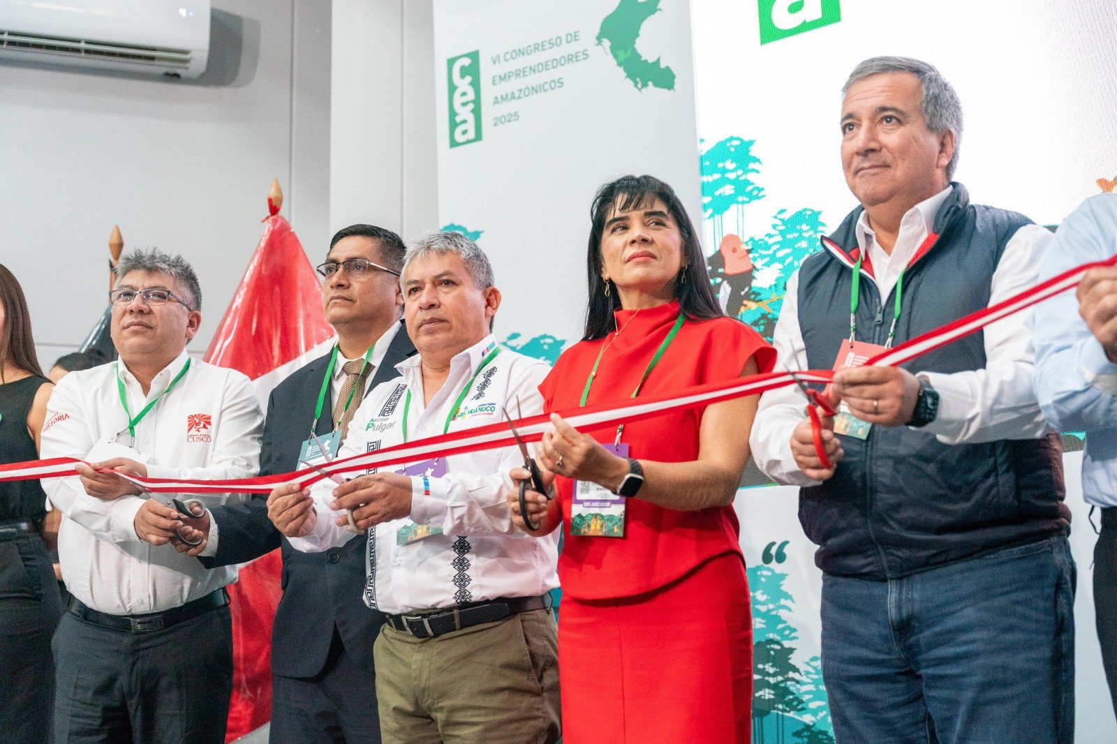 Titular del MEF dice cumplirá compromiso que hizo con Huánuco cuando fue ministro de Transportes