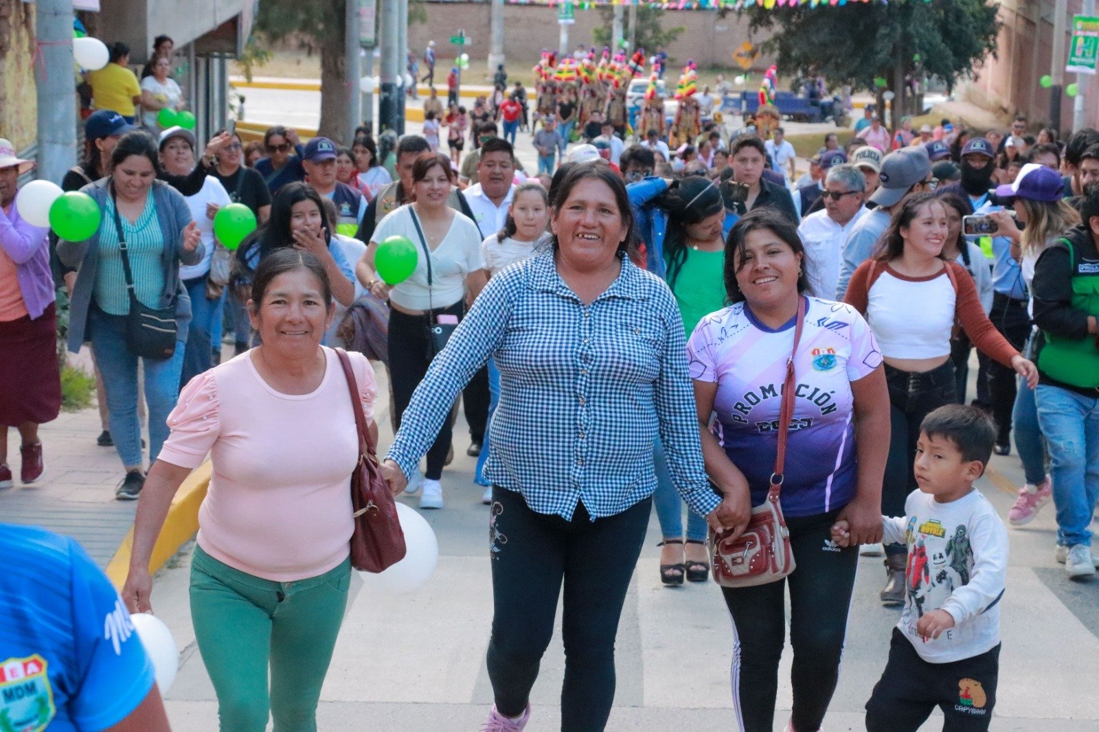 Pistas y veredas en la avenida Perú de San Luis en Amarilis costó 18 millones de soles