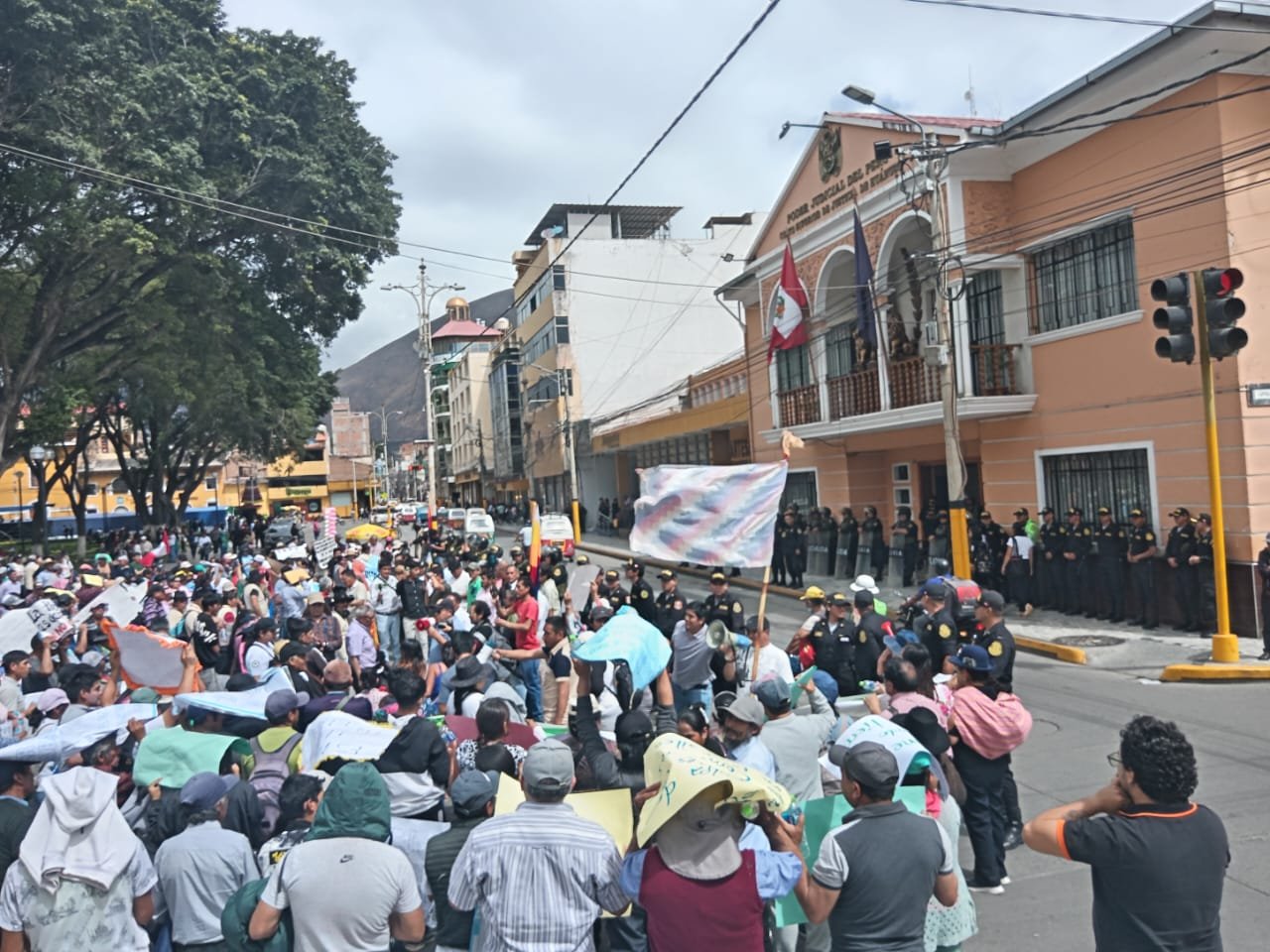 Comuneros de Aguamiro esperan fallo favorable en segunda instancia sobre posesión de Las Pampas de Huánuco Viejo
