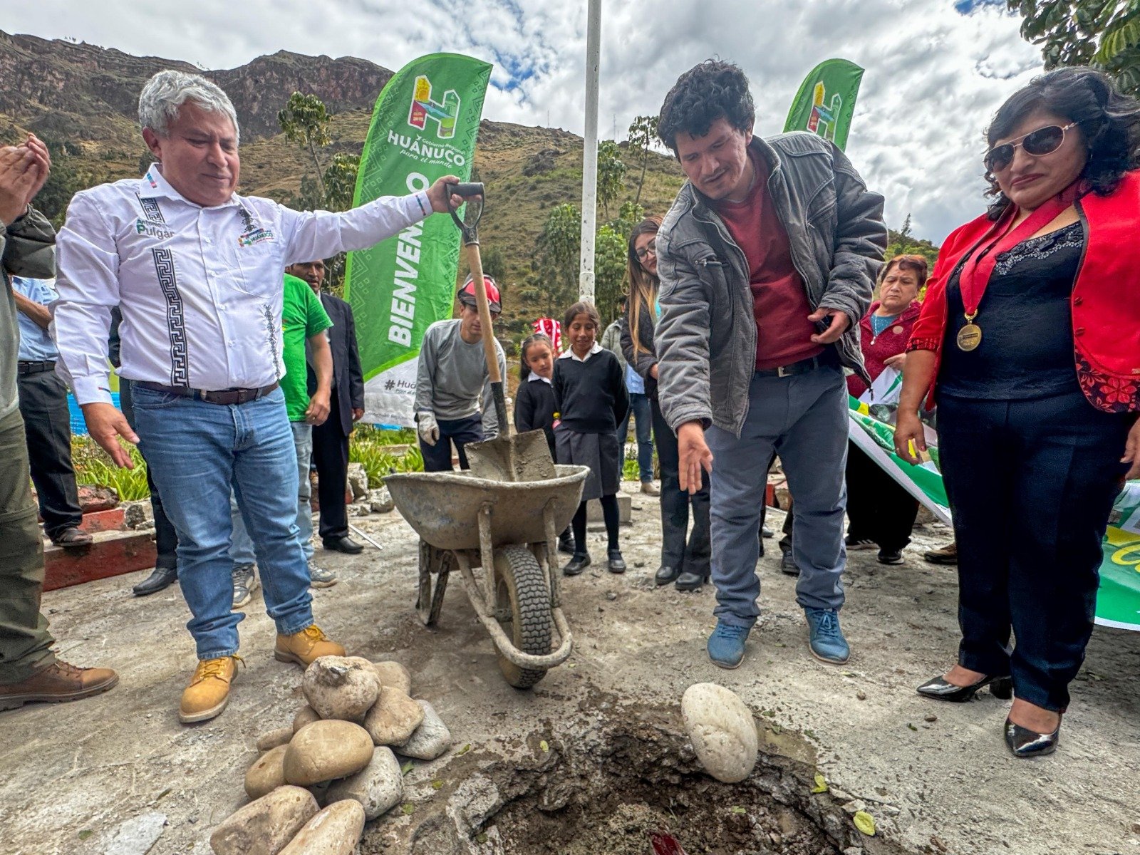 Gobierno Regional de Huánuco invierte S/995 mil para construir plaza en Quivilla