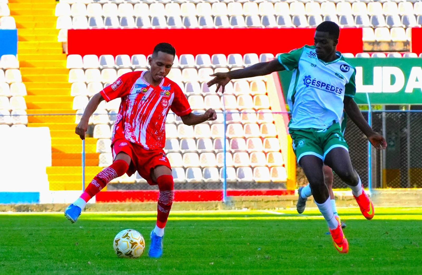 Construcción Civil y Deportivo Ucrania en duelo clave por el liderato del Grupo C de la Liga 3