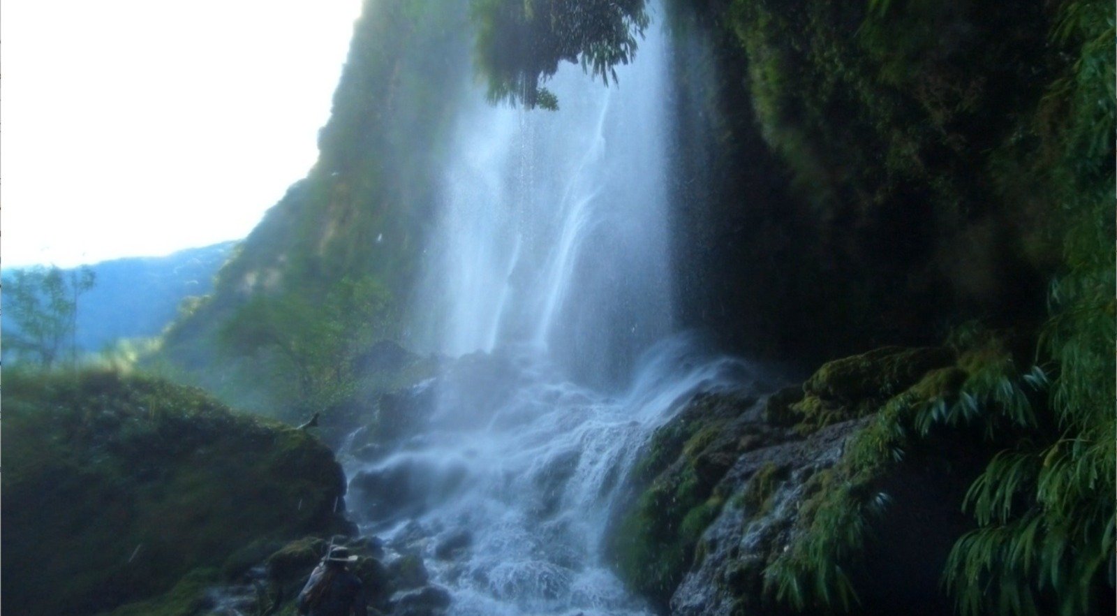 Impulsan ecoturismo en las cataratas del río Derrepente