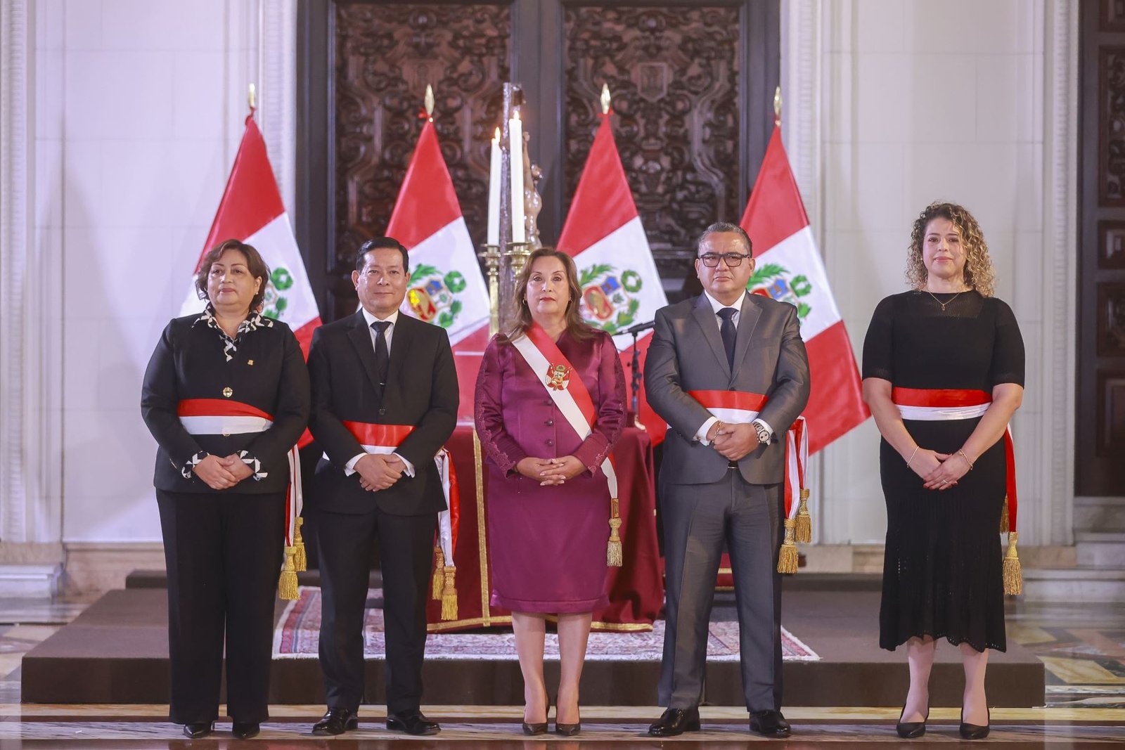 Dina Boluarte renueva su Gabinete con tres nuevos ministros