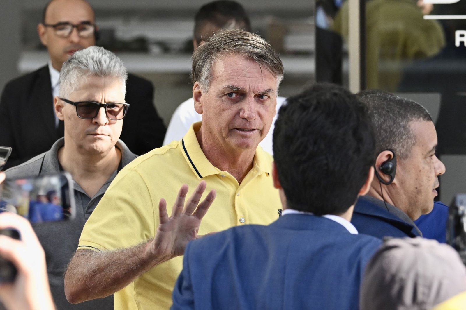 Juez ordena vigilancia permanente sobre Jair Bolsonaro por riesgo de fuga