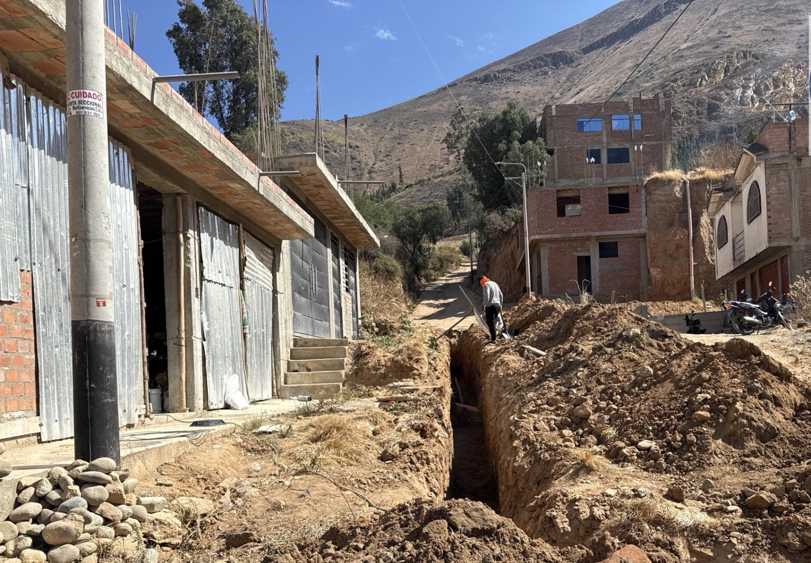 Amplían servicio de agua potable en dos sectores de Pillco Marca