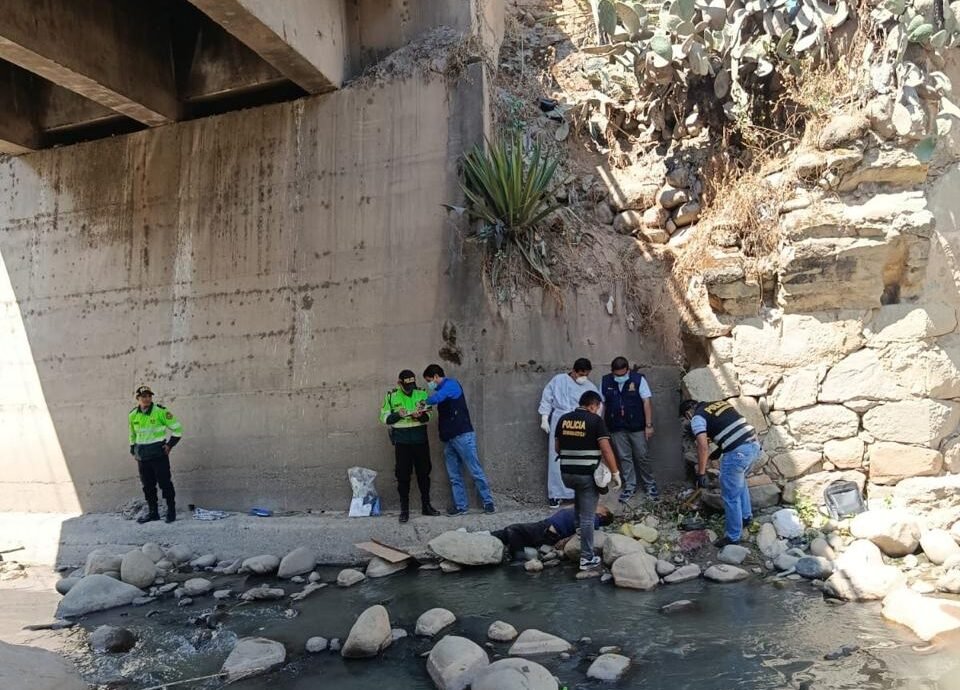 Anciano pierde la vida tras caer desde el puente Huancachupa