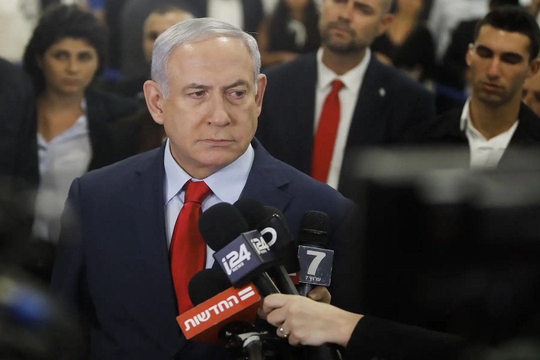 Netanyahu evita espacio aéreo europeo ante amenaza de arresto por crímenes de guerra