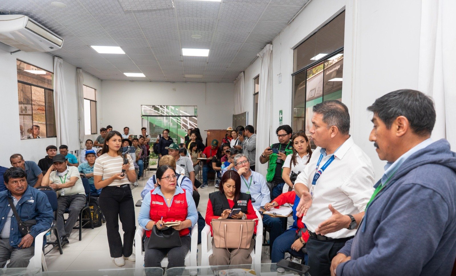 Evalúan avances de ejecución del proyecto de asfaltado de la carretera Rancho – Panao