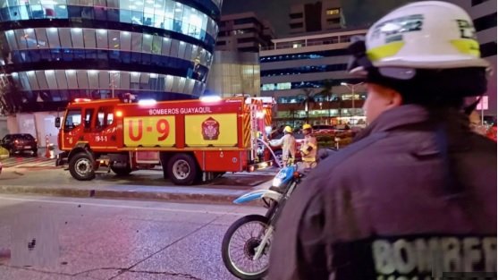 Fiscalía de Ecuador abre investigación por explosión de carro bomba en Guayaquil