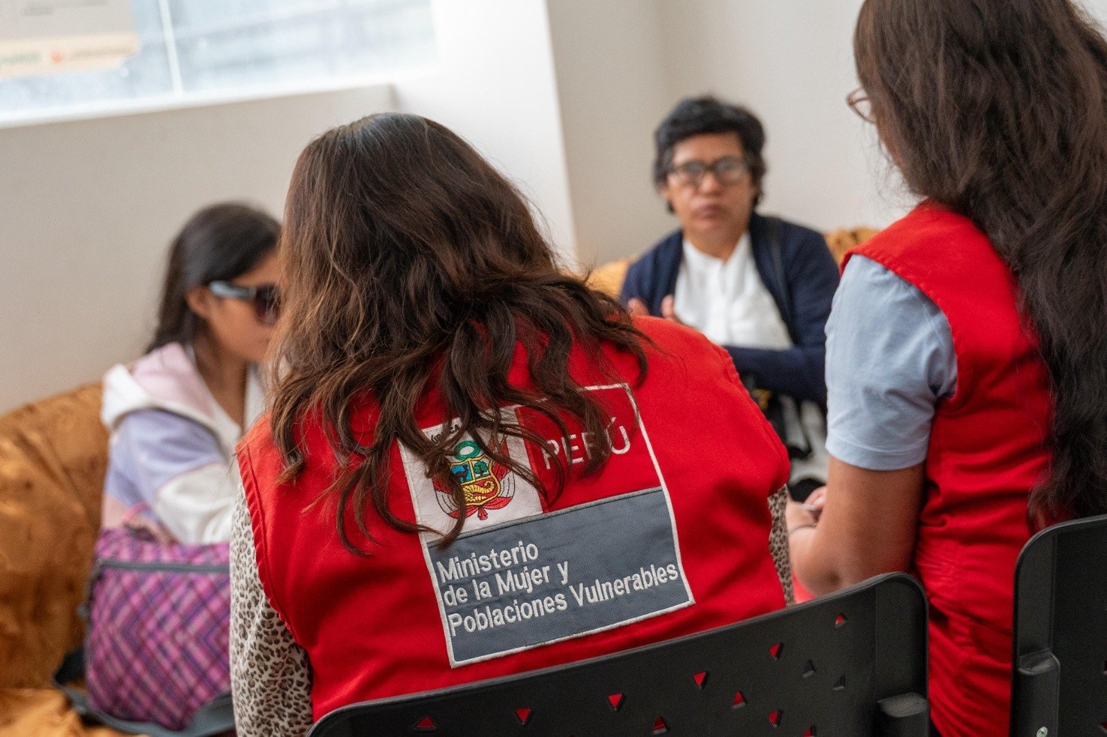 MIMP brinda apoyo psicológico a menor agredida durante la visita de congresistas en Tingo María