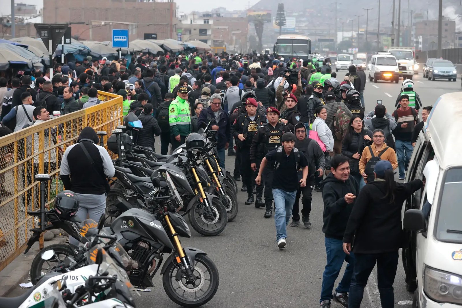 PCM y transportistas de Lima firman acta para instalar una mesa técnica