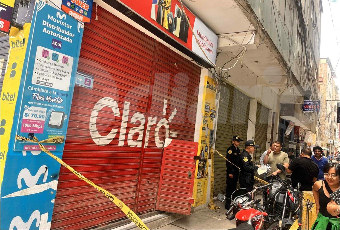 Roban celulares de tiendas en céntrica calle de Huánuco, valorizado en más de S/60 mil