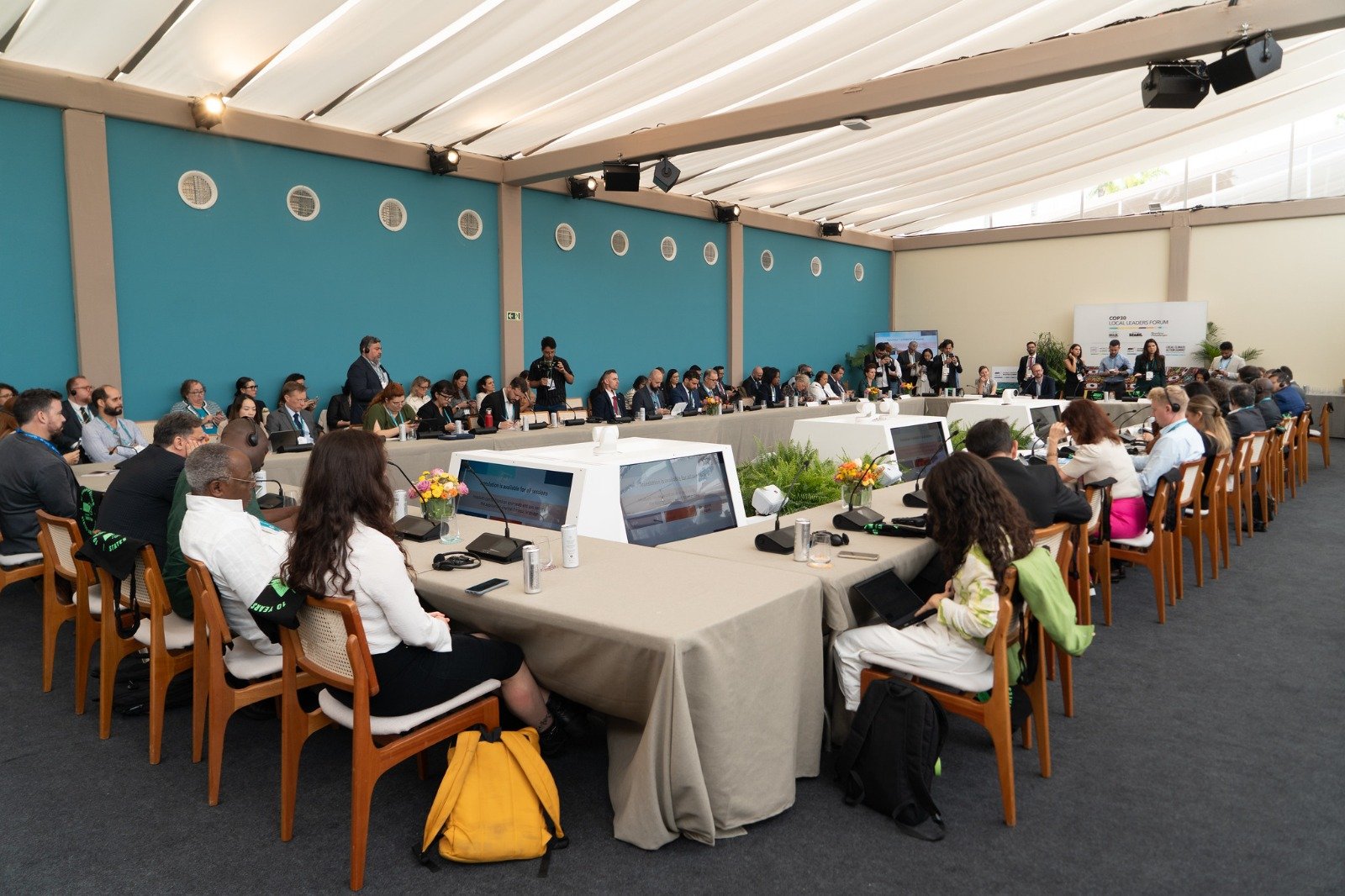 Gobernador de Huánuco invoca apoyo en fórum de la COP3O para frenar la deforestación