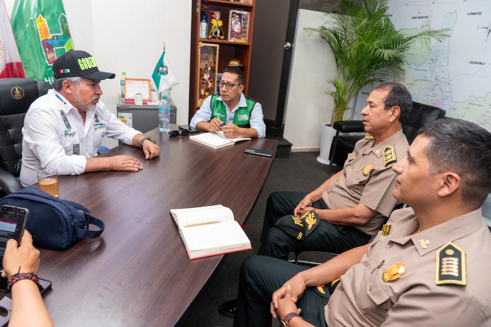 Gobierno Regional de Huánuco anuncia comprará radios móviles para la Policía