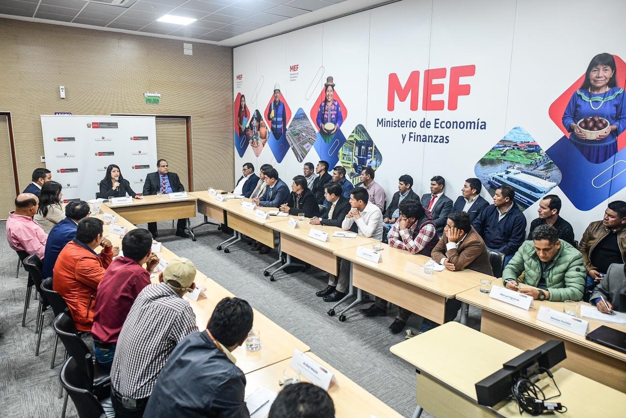 MEF transferirá S/ 149 millones a gobiernos locales para ejecutar proyectos
