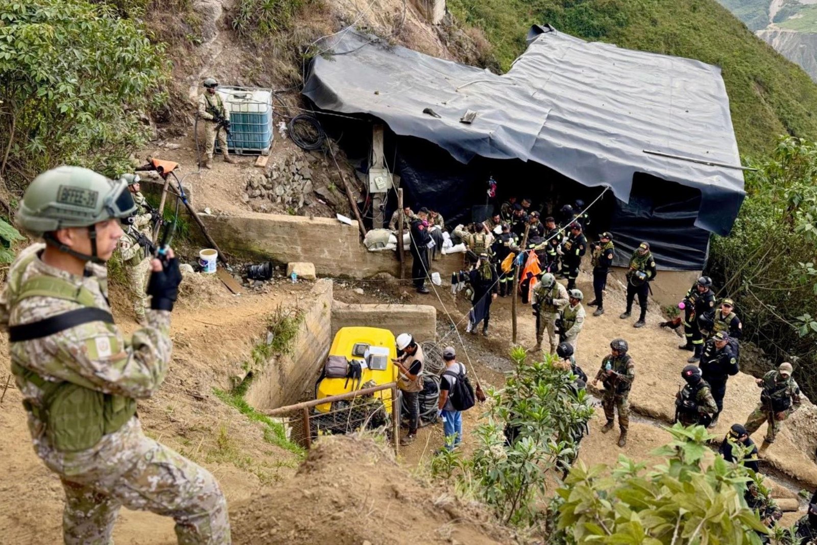 En operación militar – policial desarticulan banda criminal y decomisan explosivos en Pataz