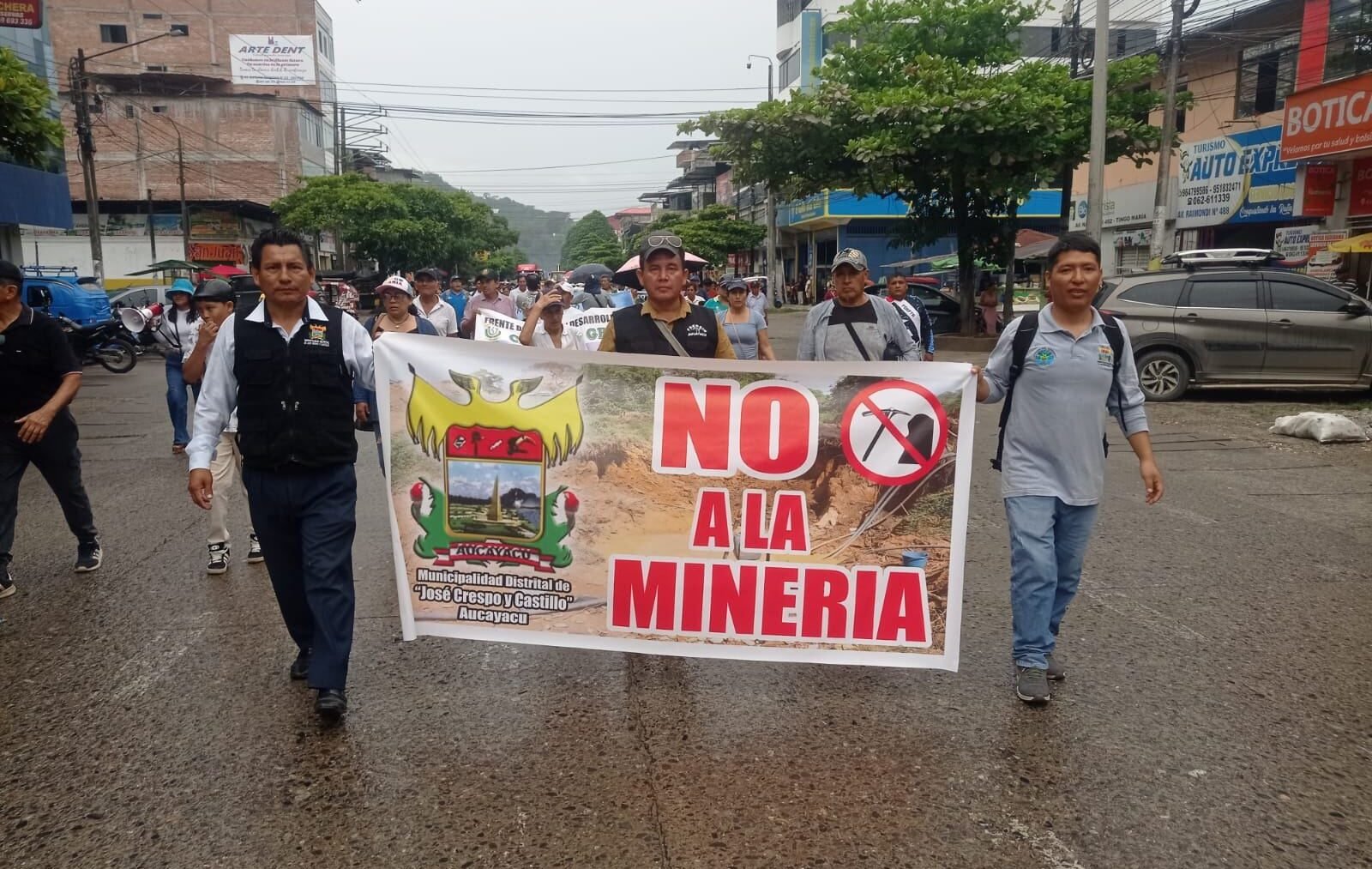Pobladores de Leoncio Prado se movilizan en contra de toda actividad minera en la zona