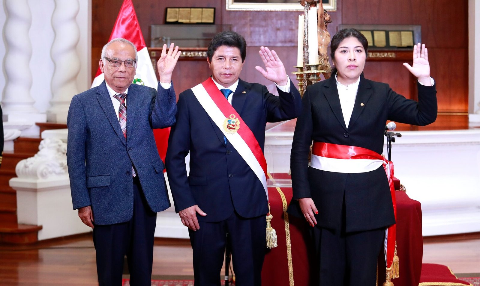 Condenan a Pedro Castillo y Betsy Chávez a 11 años y 5 meses de prisión por conspiración