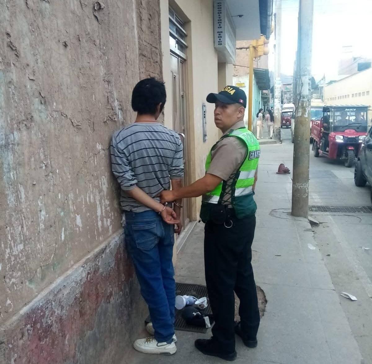 Arrestan a sospechoso de manosear a una menor de diez años