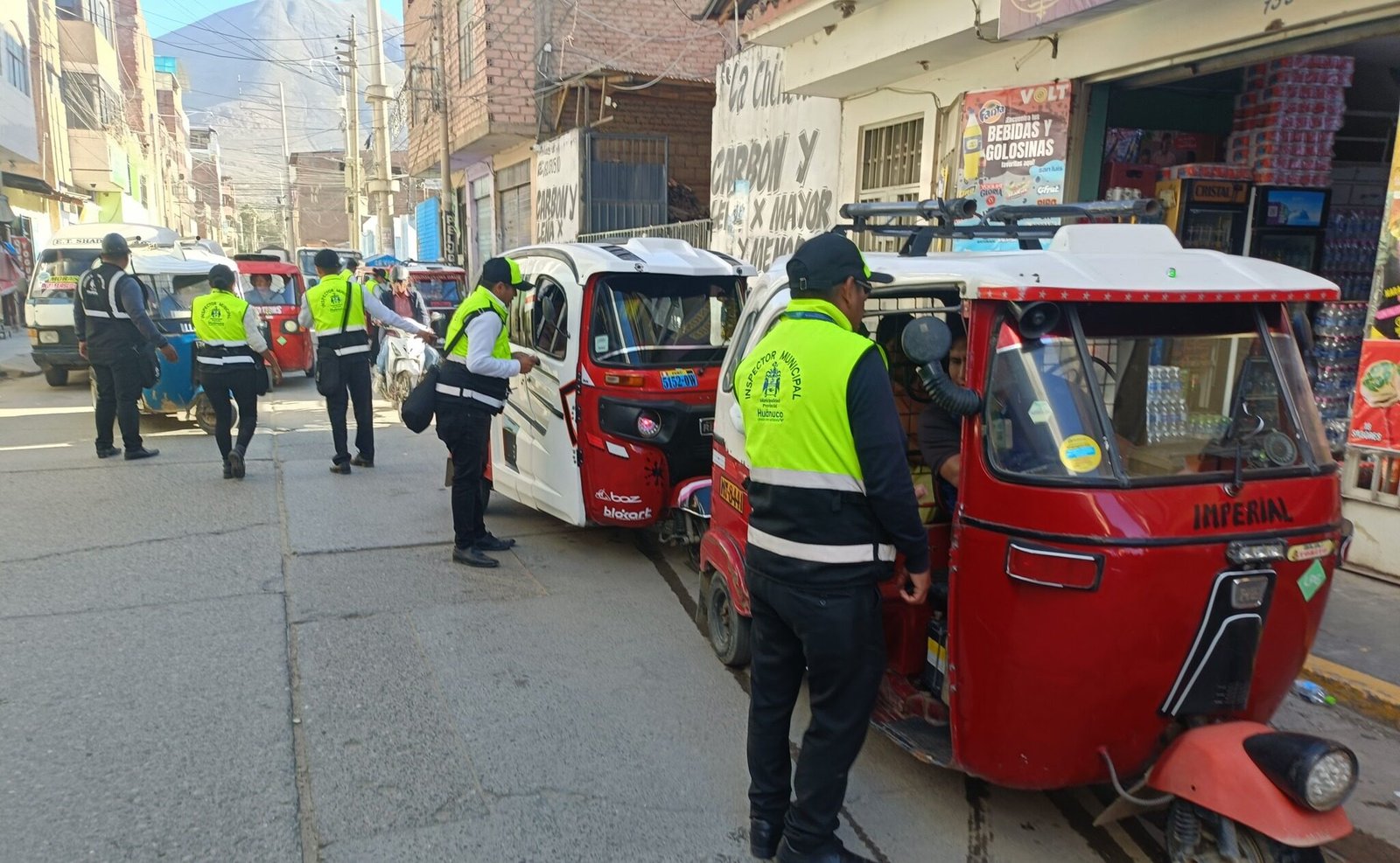 Regidora presenta proyecto para ordenar el tránsito en Huánuco