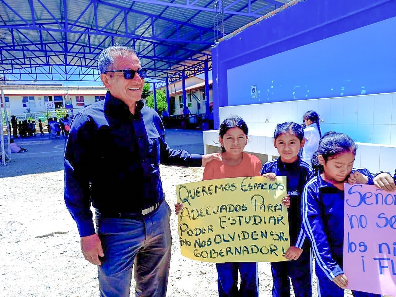 Gorehco anuncia intervención para mejorar aulas del colegio José Gálvez en la Florida