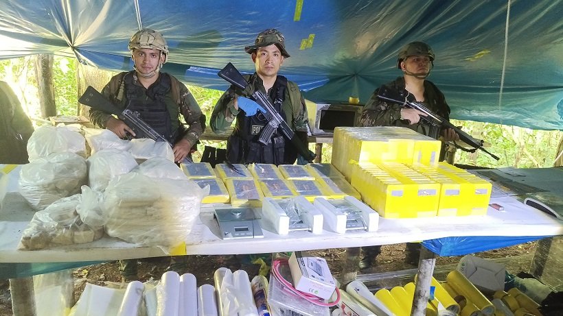 Destruyen laboratorio y decomisan 95 kilos de droga en Yuyapichis