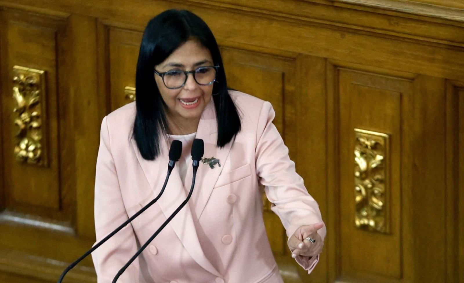Delcy Rodríguez pide a Trump relación equilibrada y respetuosa con Venezuela