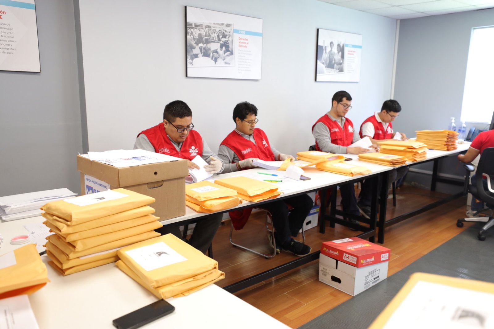 JNE declara fundadas apelaciones para inscribir 13 listas de candidatos en Huánuco