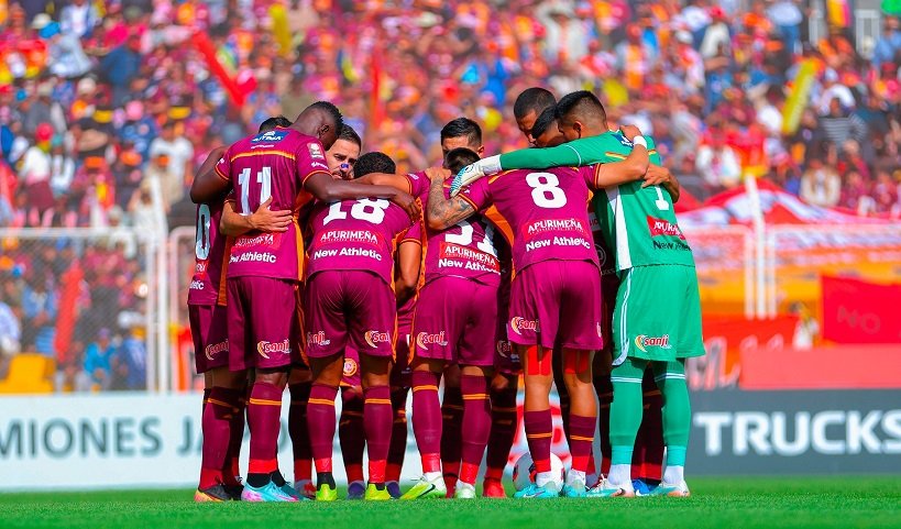 ¡Contundente! Los Chankas vencen 3-1 a Universitario y se afianzan en el Apertura