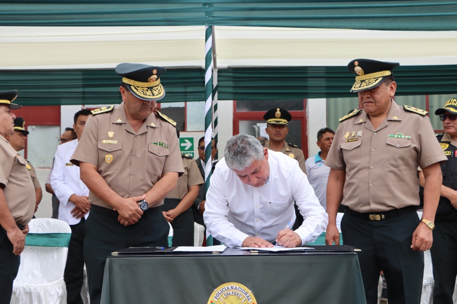 Firman convenio para construir policlínico policial en Huánuco