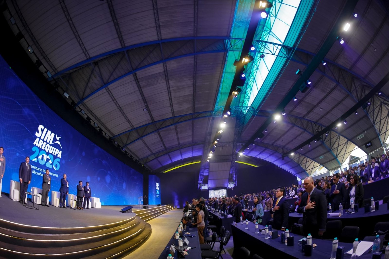 Inteligencia artificial podría duplicar la productividad de asesores en microfinanzas