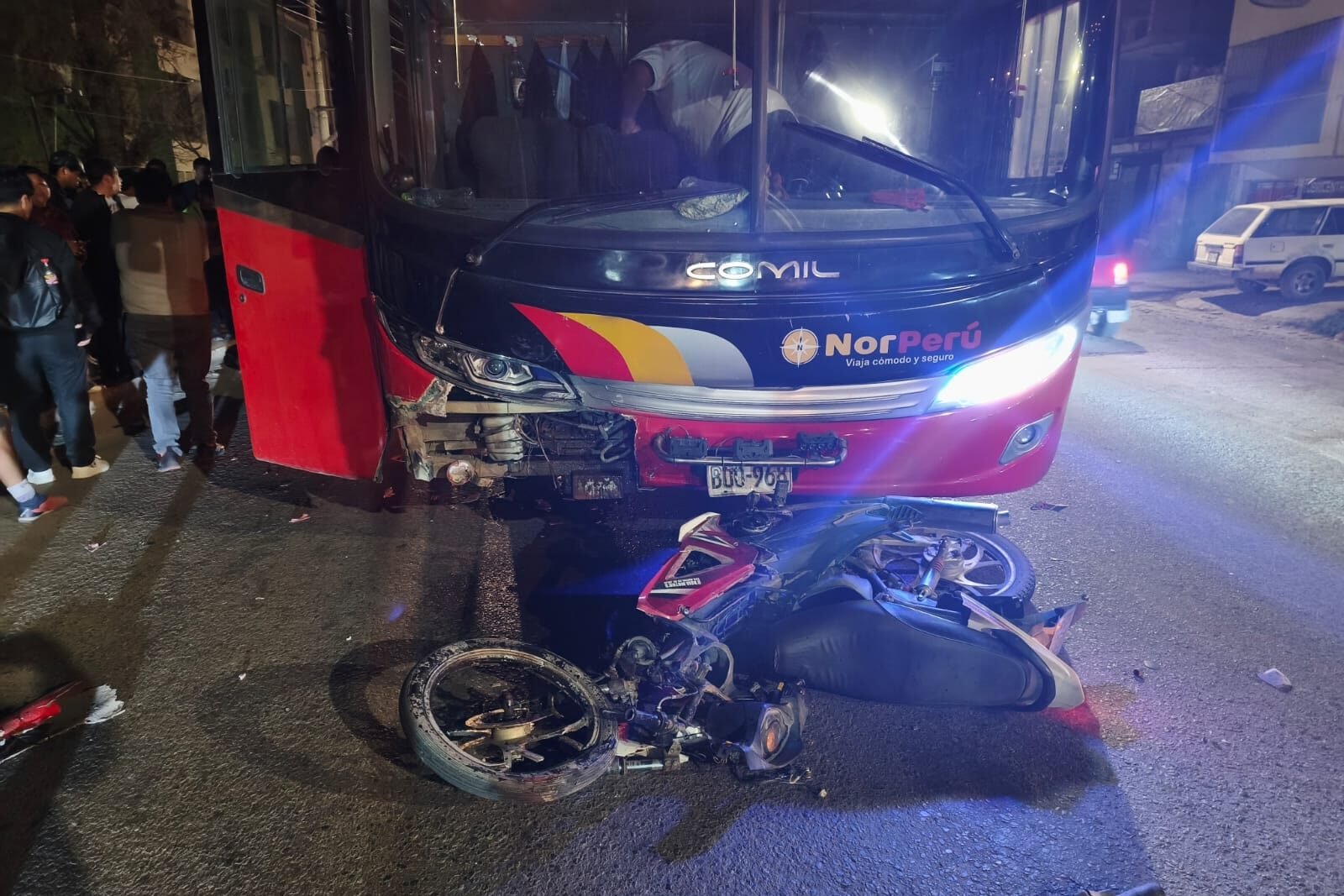 Estudiante de mecatrónica perdió la vida tras impactar su moto contra un bus