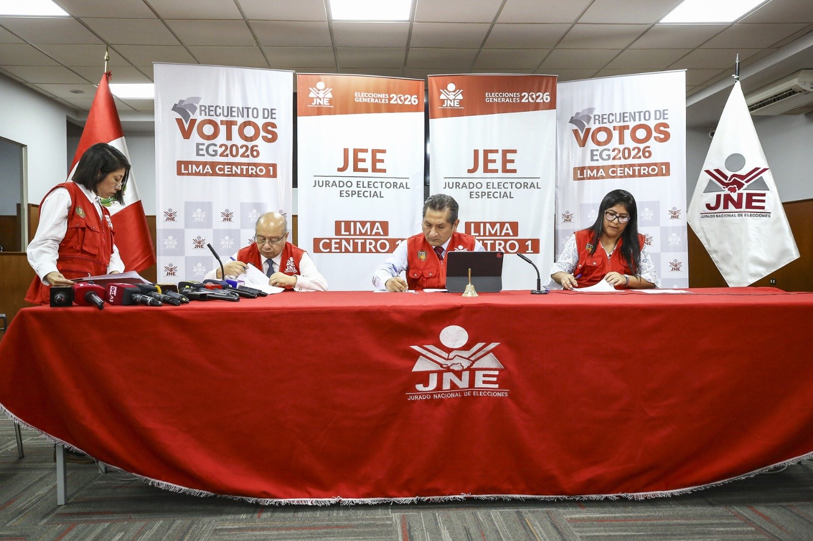 Jurados Electorales Especiales inician proclamación de resultados de elección presidencial