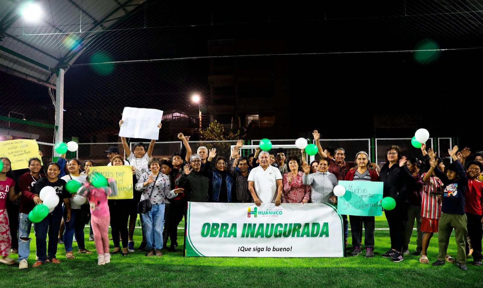 Gobernador inaugura canchas deportivas en las urbanizaciones de Fonavi III y María Luisa