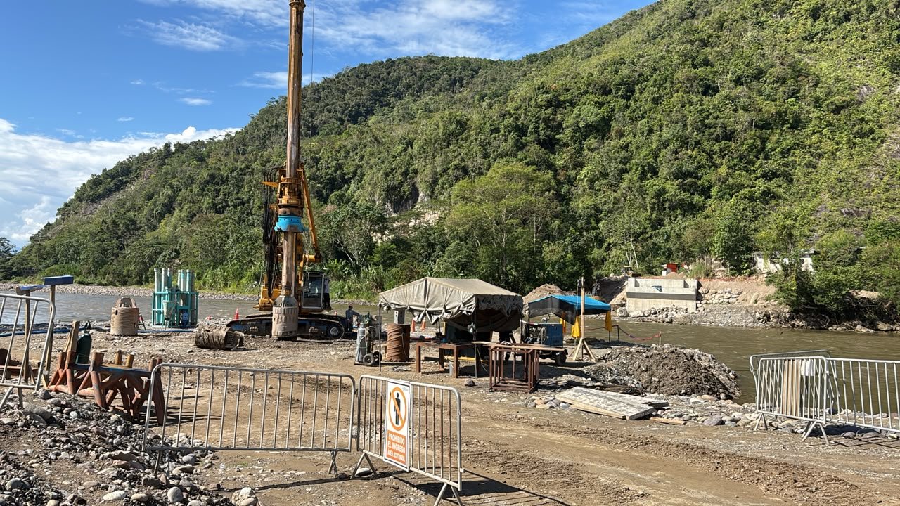 Construcción del puente La Muyuna alcanza el 70 % de avance físico