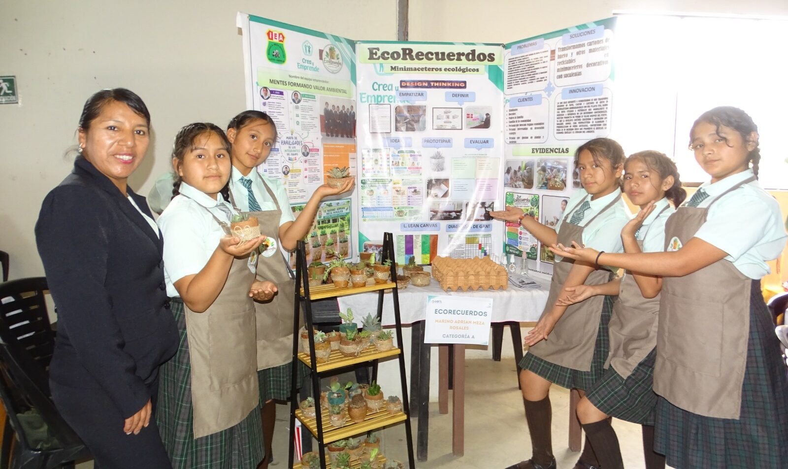 Exhiben proyectos de 24 colegios de Huánuco en la etapa provincial de ‘Crea y Emprende 2026’